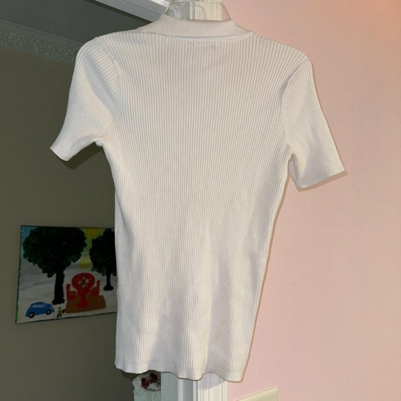 Calvin Klein Soft, Stretchy, and Fitted White Scallop Collar Ribbed Blouse 🤍 - Picture 2 of 4